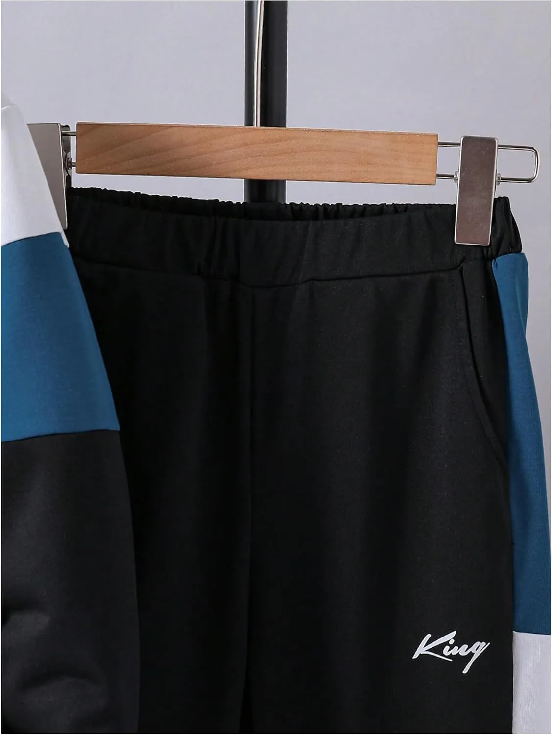 Boy's 2 Piece Outfits Color Block Letter Graphic Crewneck Sweatshirts and Jogger Pants Set Sweatsuit