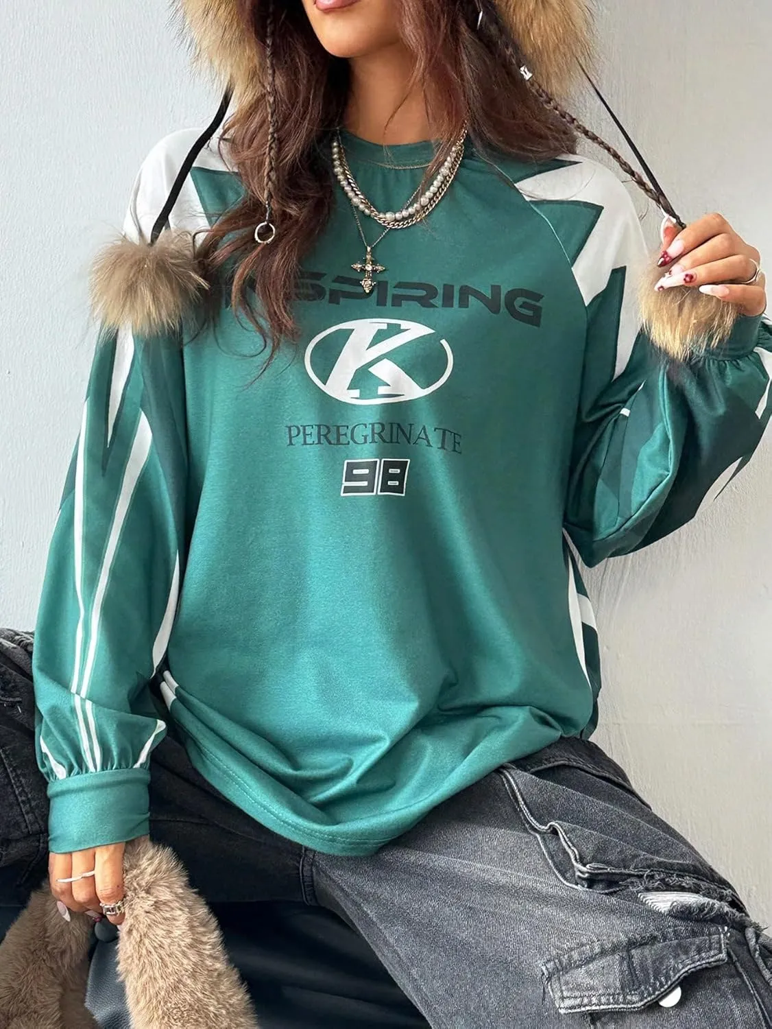 WDIRARA Women's Baggy Jersey Shirts Y2k Oversized Letter Graphic Tees Crewneck Long Sleeve T Shirt Tops