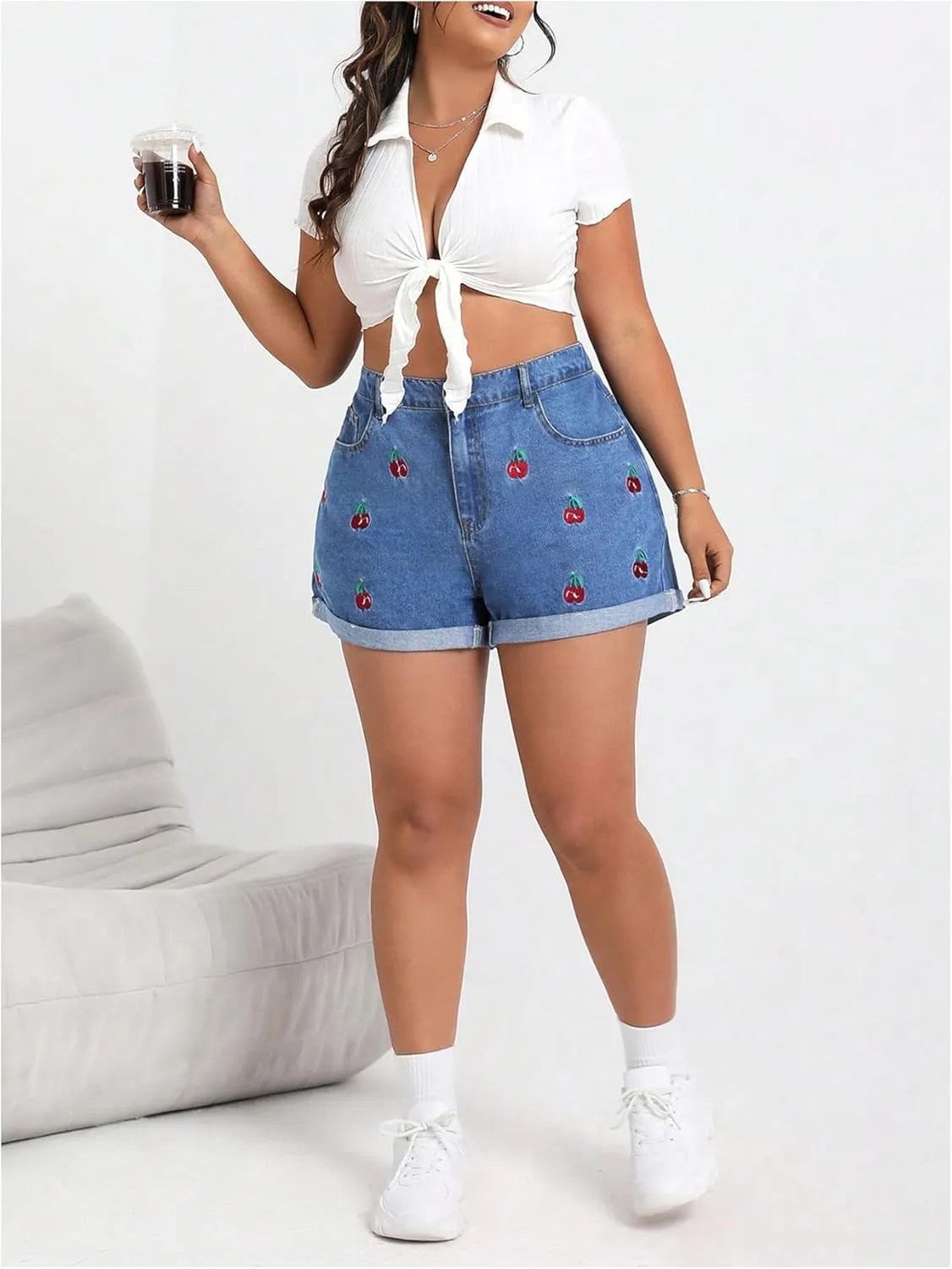 WDIRARA Women's Plus Size Cherry Embroidery Wide Leg Denim Shorts High Waist Rolled Hem Shorts