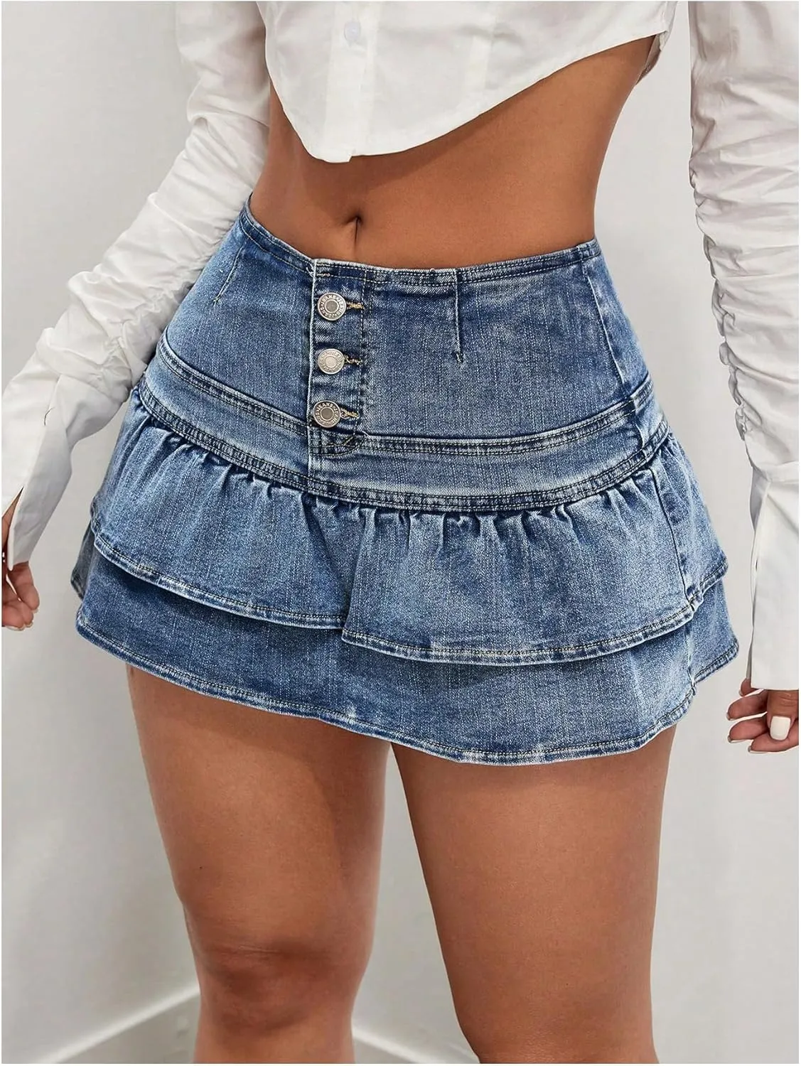 WDIRARA Women's Tiered Layer Ruffle Denim Skorts Y2k Button Front Mini Skirt Shorts
