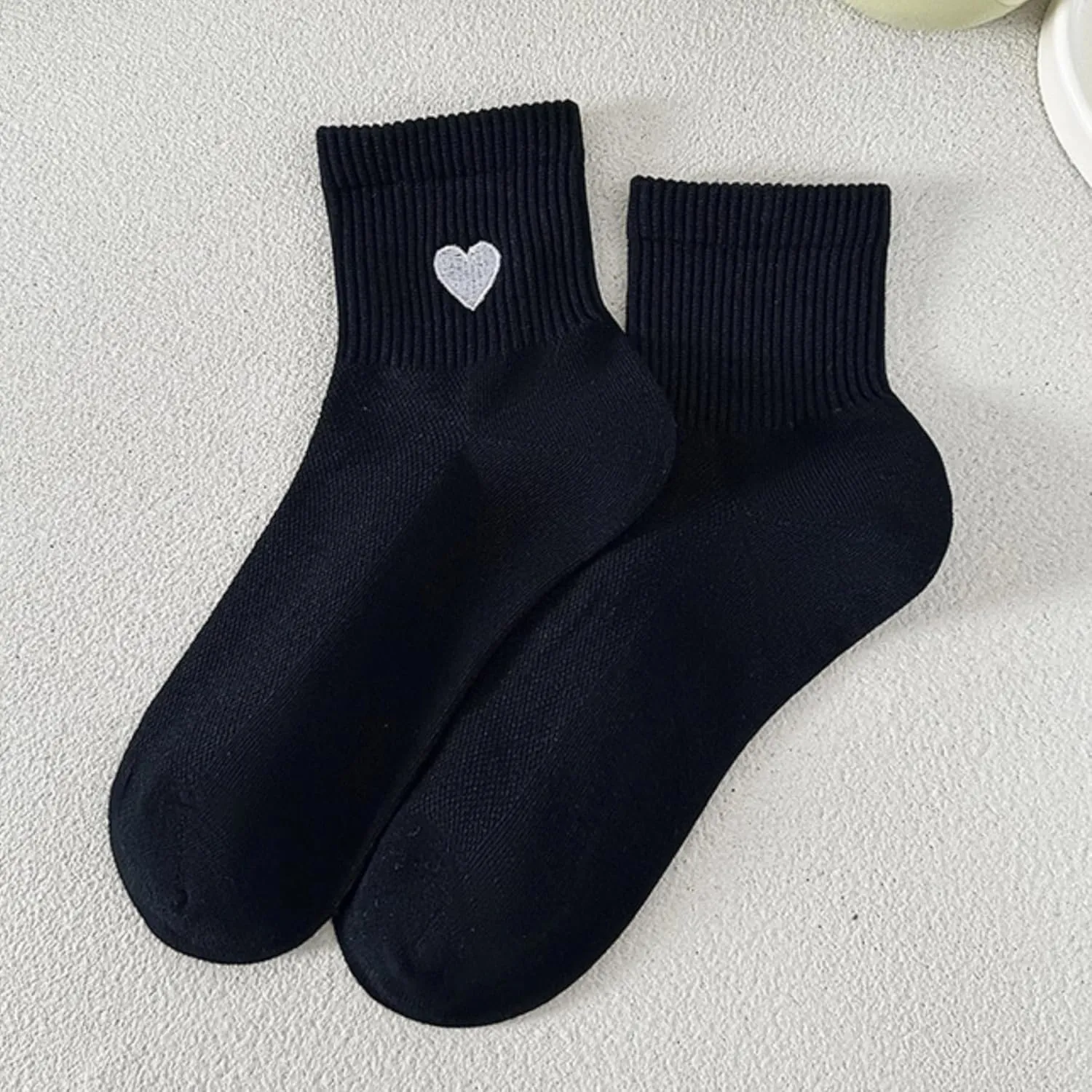 Women's Cute Cotton Athletic Socks with Heart Embroidered Thin Mesh Breathable Casual Aesthetic Ankle Socks Gifts