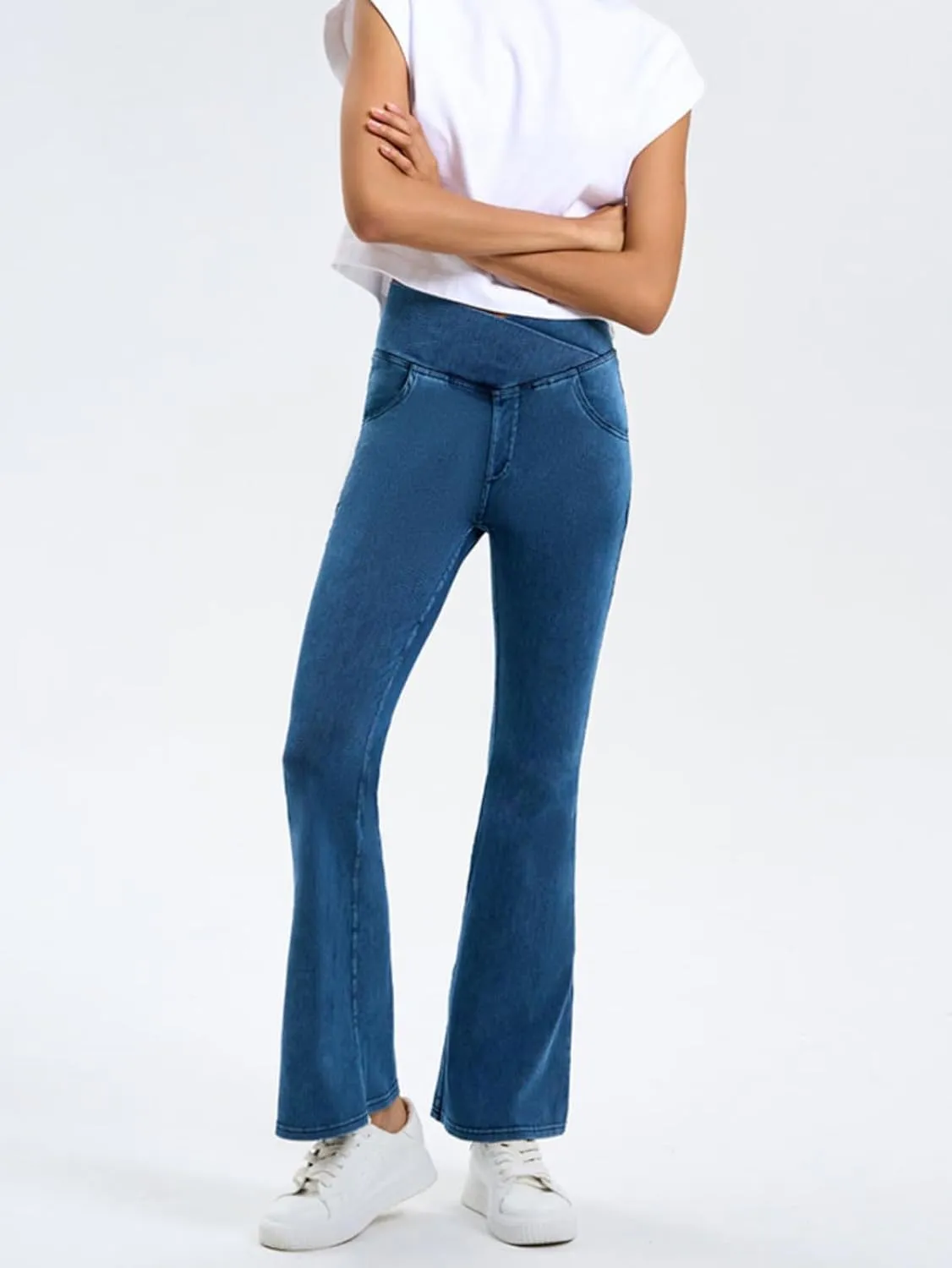Women's High Waisted Crossover Butt-Lifting V-Waisted Flare Jeans Yoga Denim Pants with Double Pockets